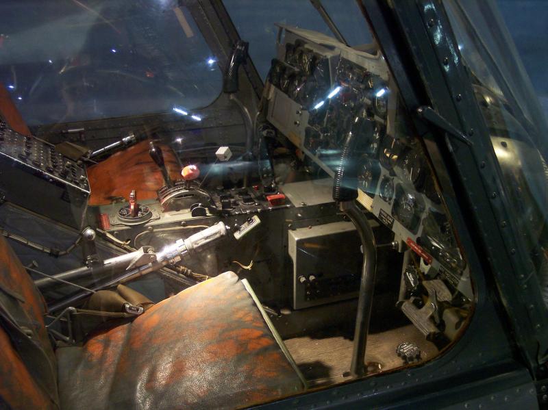 Cockpit 8
